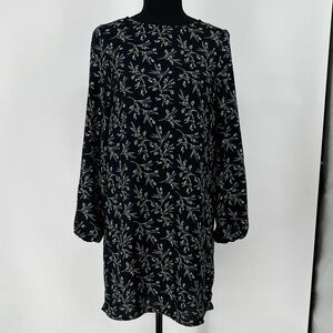 H &‎ M NWOT BLACK & CREAM FLORAL DRESS LONG SLEEVES BACK ZIPPER SOFT AND FLOWY